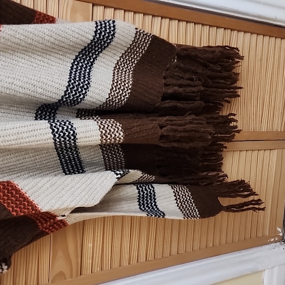 Free People knit hooded poncho NWT - Picture 2 of 9